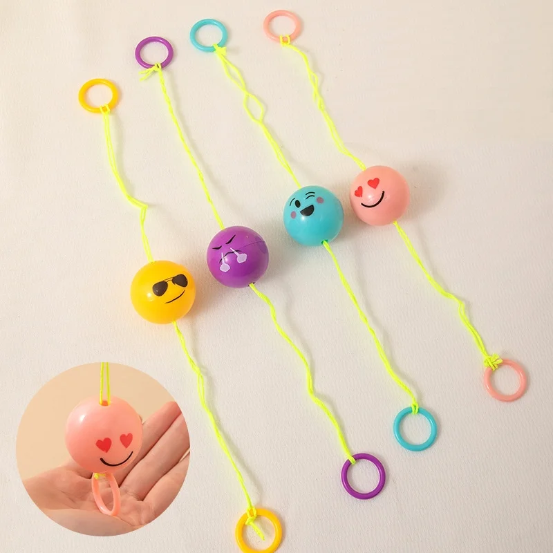 Brinquedos infantis puxar corda rotativa pequena bola cordão volante apito bola brinquedos de exercício educacional